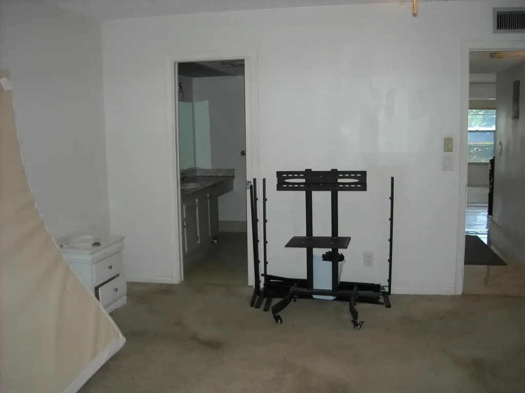 103 Greenbrier C West Palm Beach FL 33417