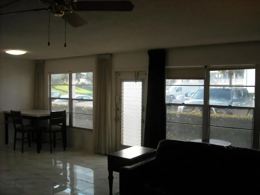 103 Greenbrier C West Palm Beach FL 33417