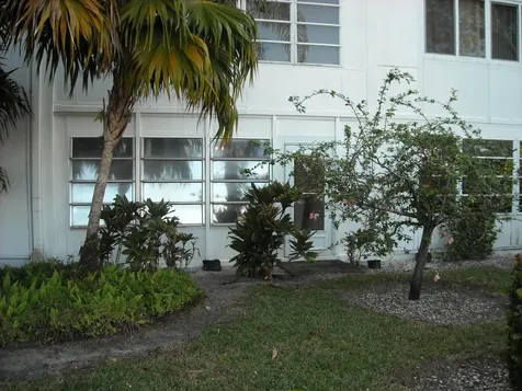 103 Greenbrier C West Palm Beach FL 33417