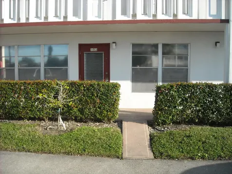 103 Greenbrier C West Palm Beach FL 33417