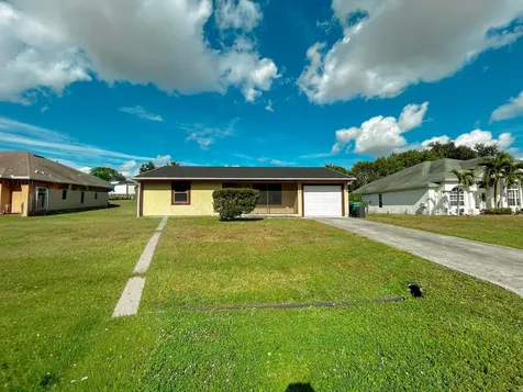 1013 SW Mataro Avenue Port St Lucie FL 34953