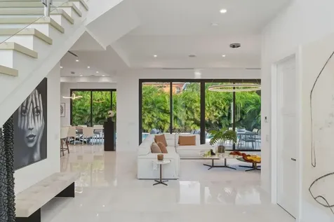 1050 NE 3rd Avenue Boca Raton FL 33432