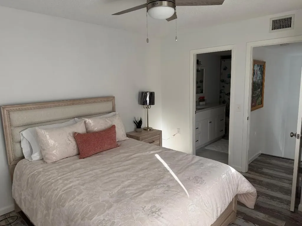 2813 28th Court Jupiter FL 33477