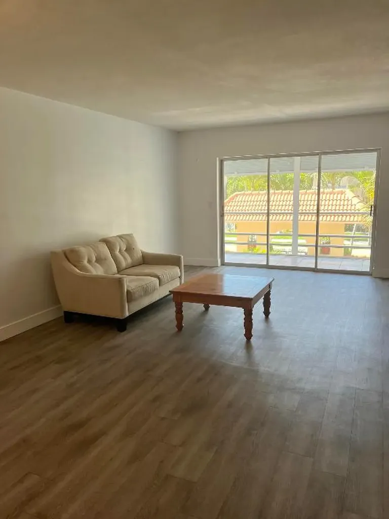 331 SW 8th Street Boca Raton FL 33432