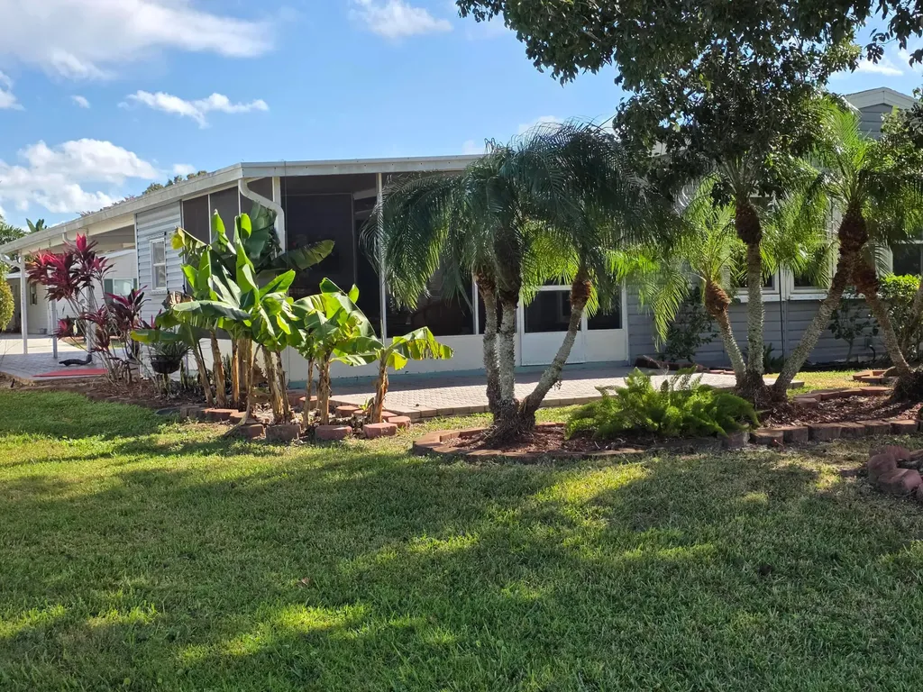 7933 Meadowlark Lane Port St Lucie FL 34952
