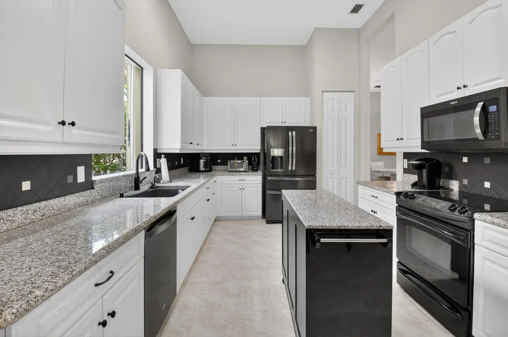 9822 Isles Cay Drive Delray Beach FL 33446