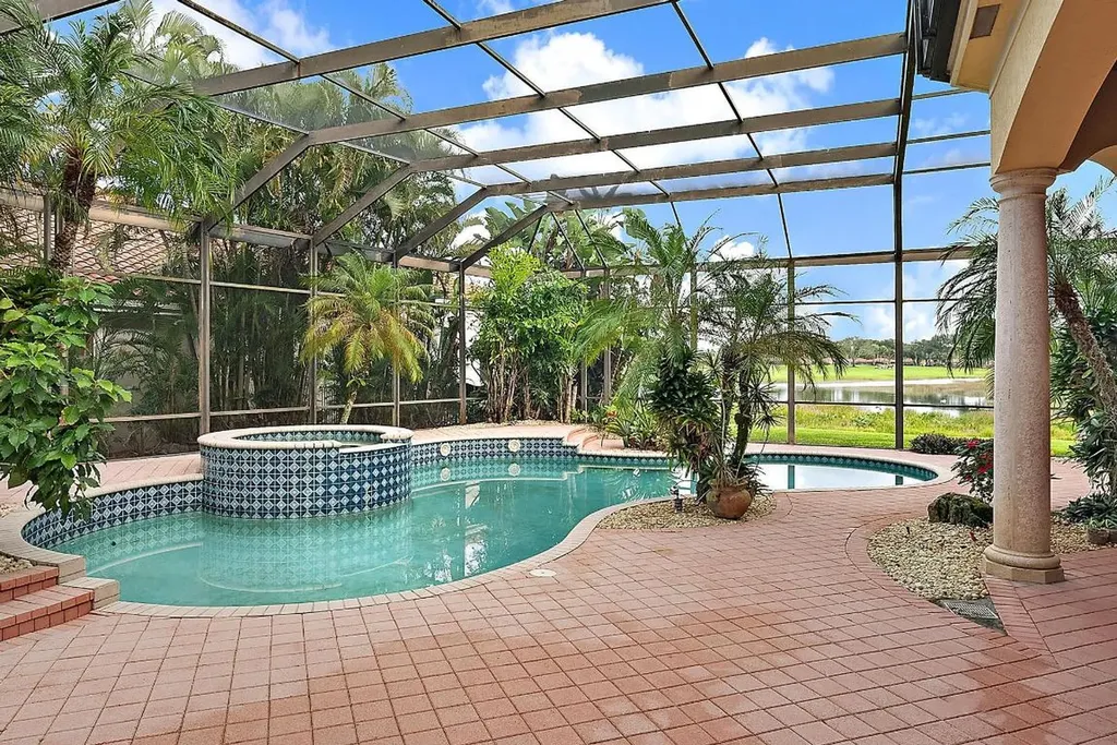 8500 Egret Lakes Lane West Palm Beach FL 33412