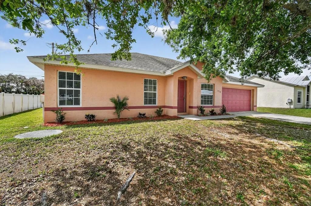 1218 SW Century Avenue Port St Lucie FL 34953