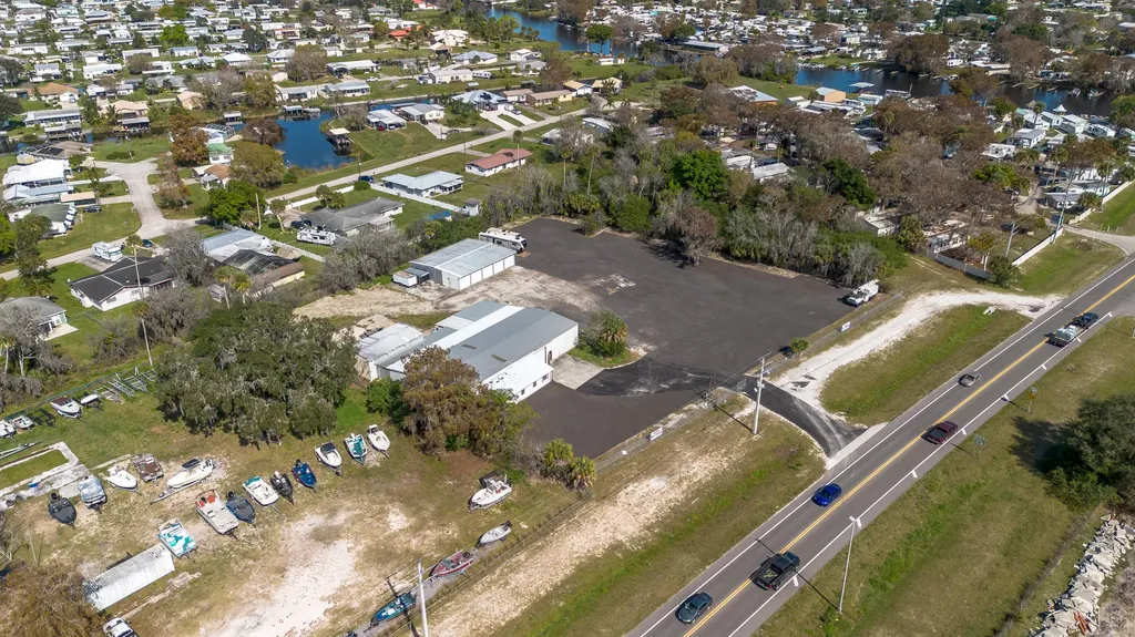 2625 Us 441 Okeechobee FL 34974