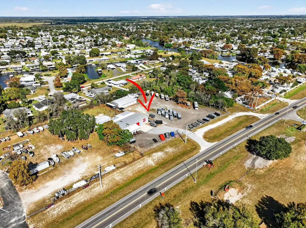 2625 Us 441 Okeechobee FL 34974