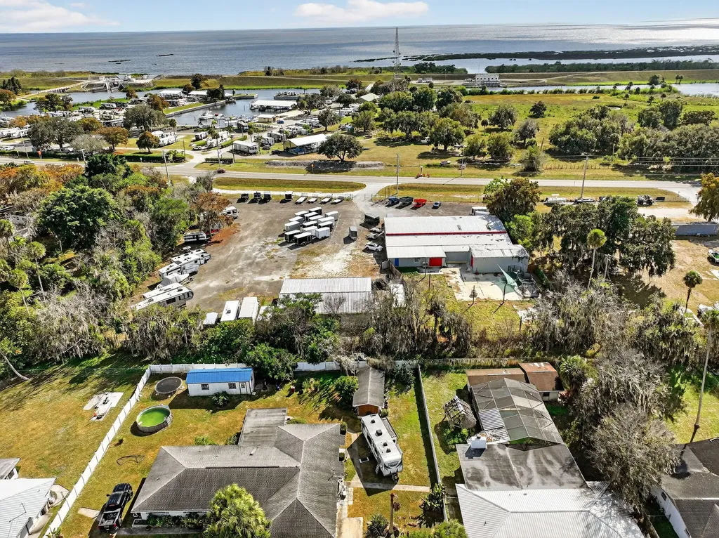 2625 Us 441 Okeechobee FL 34974