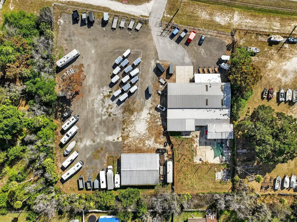2625 Us 441 Okeechobee FL 34974