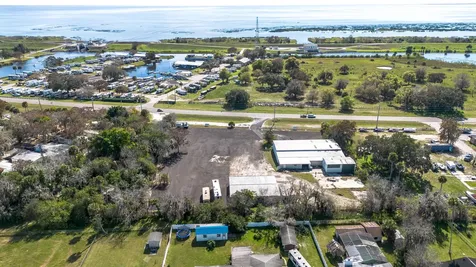 2625 Us 441 Okeechobee FL 34974