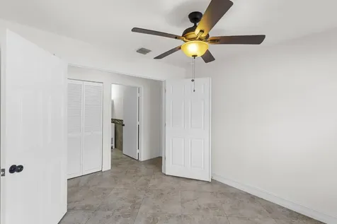 7469 Kingsley Court Lake Worth FL 33467