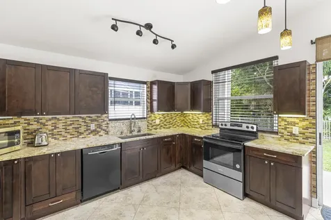 7469 Kingsley Court Lake Worth FL 33467