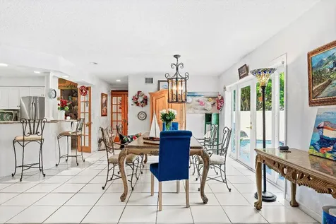 800 Lagoon Lane Lantana FL 33462