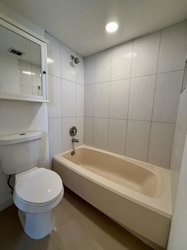 514 Piedmont K Delray Beach FL 33446