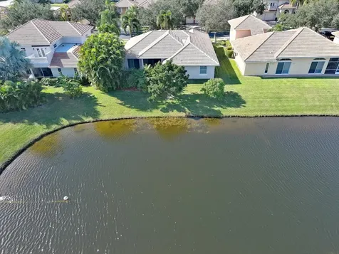 6124 57th Court Vero Beach FL 32967