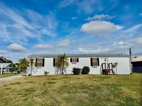 2305 SE 31st Street Okeechobee FL 34974