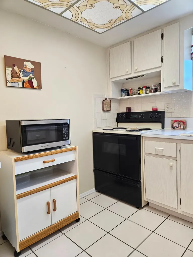 2950 Crosley Drive E West Palm Beach FL 33415