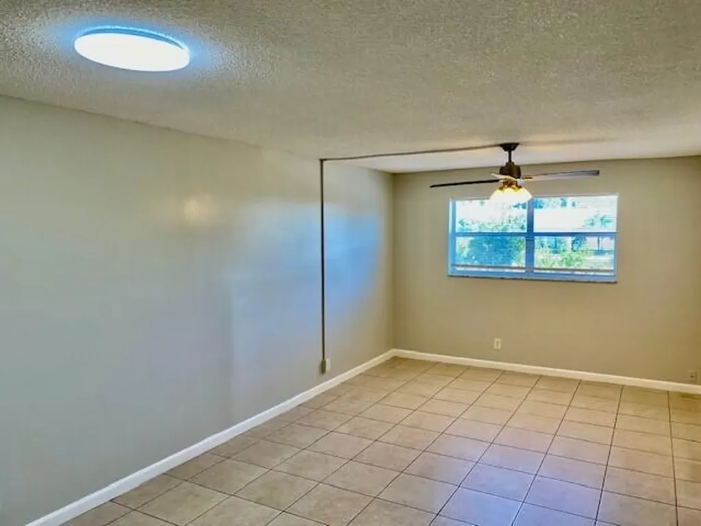 550 SW 2nd Avenue Boca Raton FL 33432