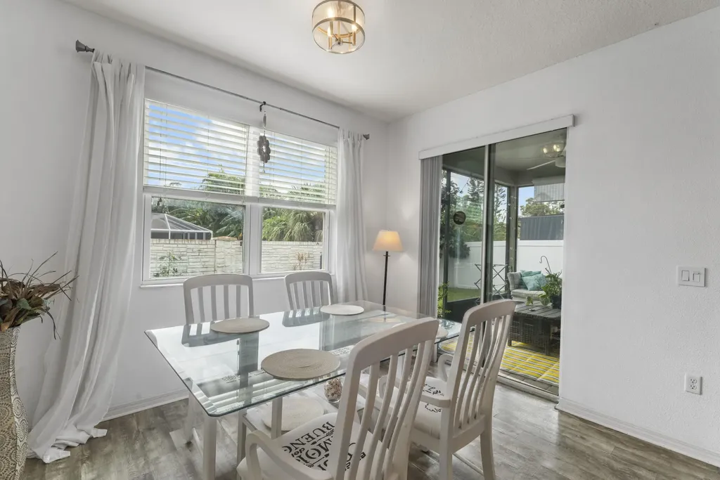 110 65th Avenue E Bradenton FL 34203