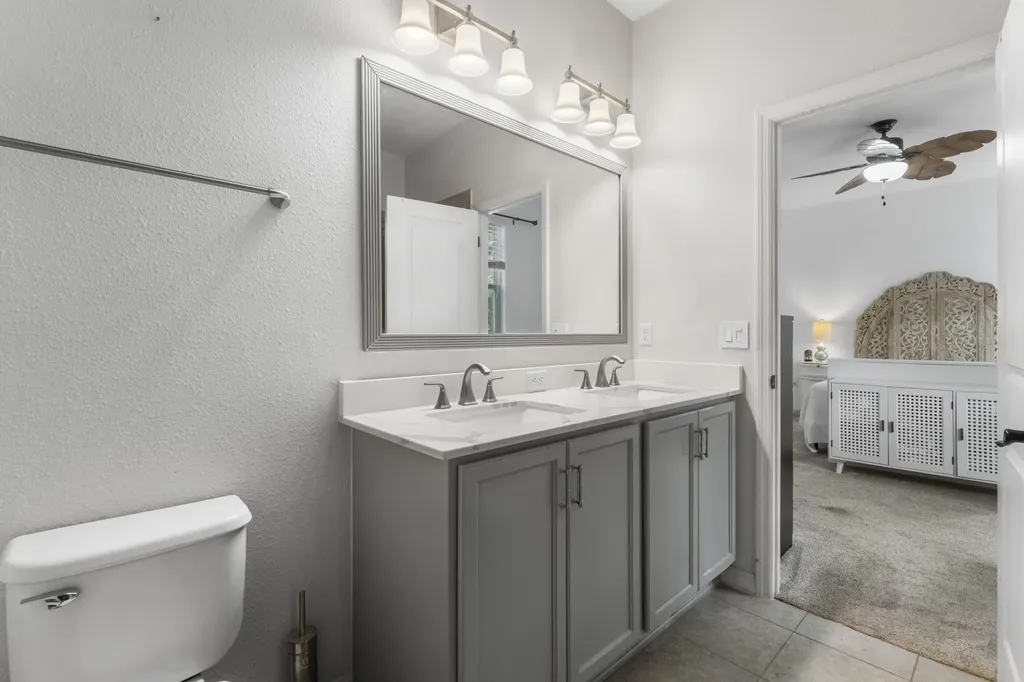 110 65th Avenue E Bradenton FL 34203