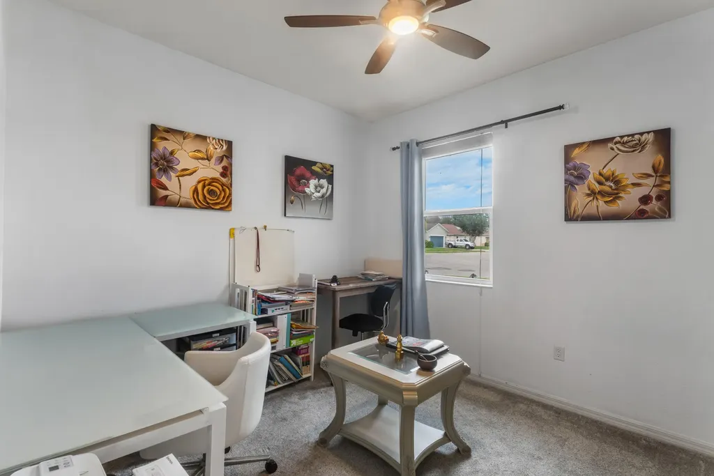 110 65th Avenue E Bradenton FL 34203