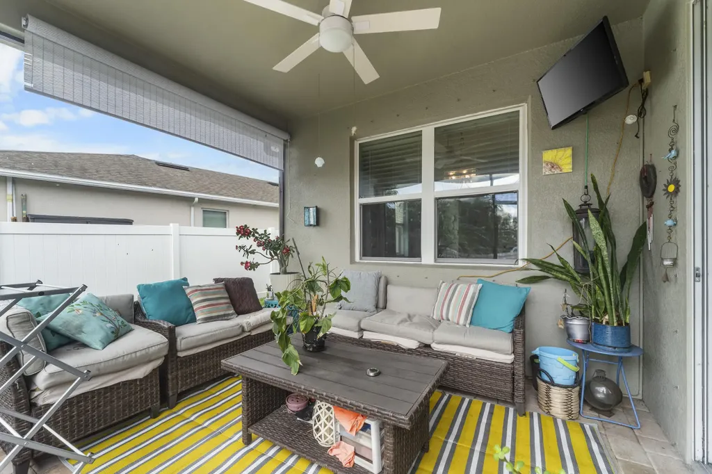 110 65th Avenue E Bradenton FL 34203