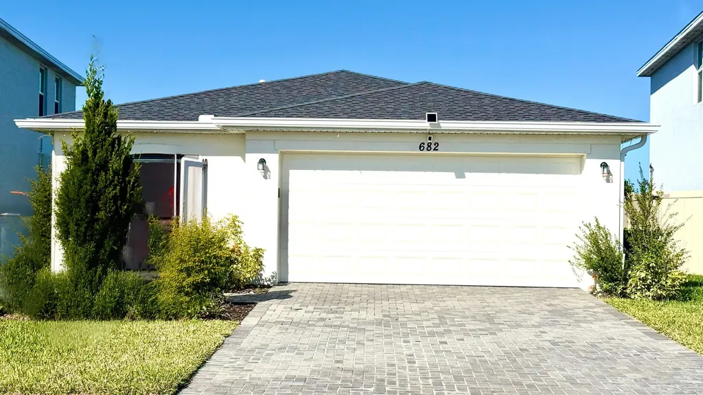 682 Papillon Street SW Palm Bay FL 32908