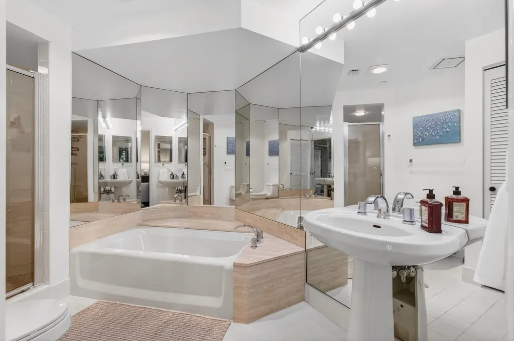 300 SE 5th Avenue Boca Raton FL 33432