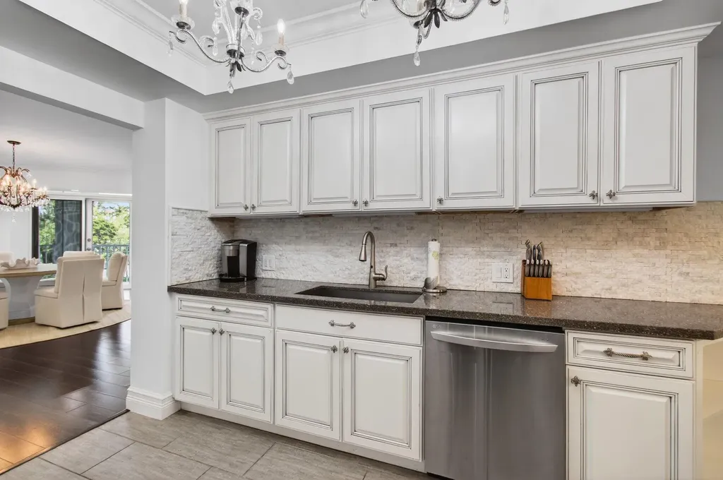 300 SE 5th Avenue Boca Raton FL 33432
