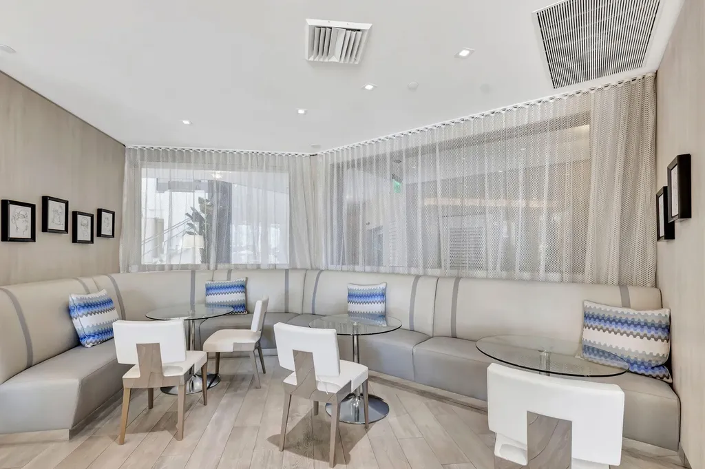 300 SE 5th Avenue Boca Raton FL 33432