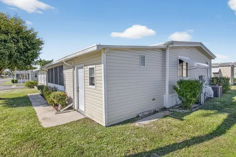 36001 Dron Bay Boynton Beach FL 33436