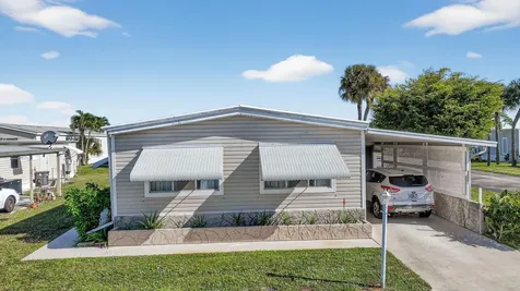36001 Dron Bay Boynton Beach FL 33436