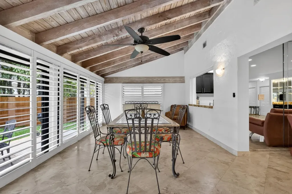 804 Foxpointe Circle Delray Beach FL 33445
