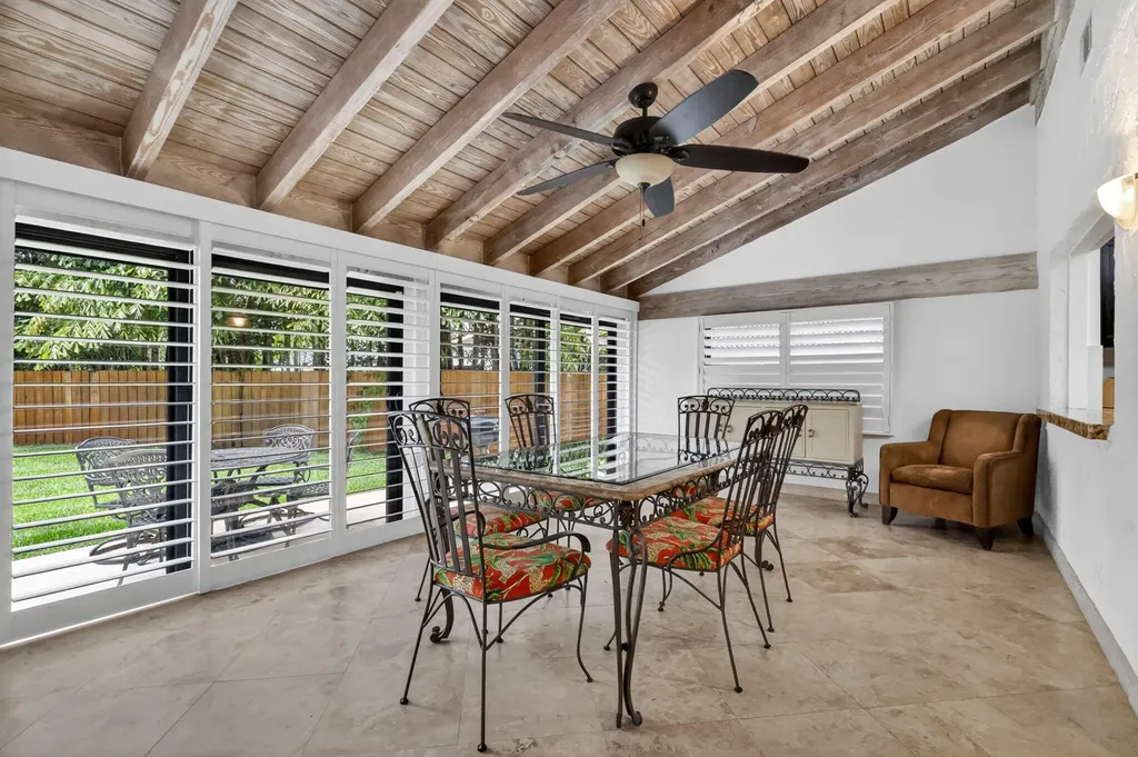 804 Foxpointe Circle Delray Beach FL 33445