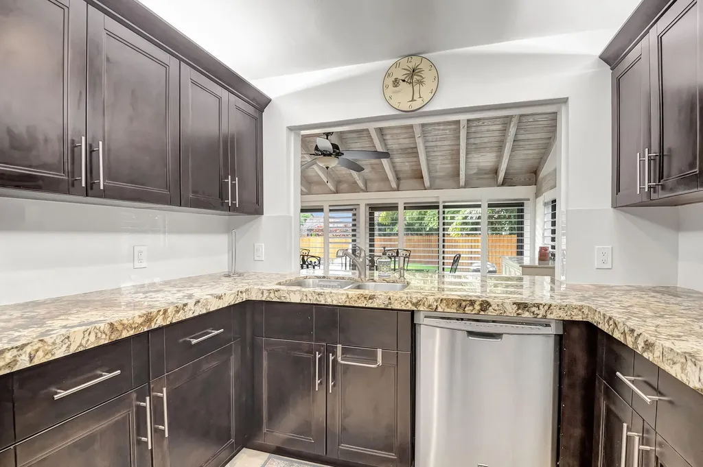 804 Foxpointe Circle Delray Beach FL 33445