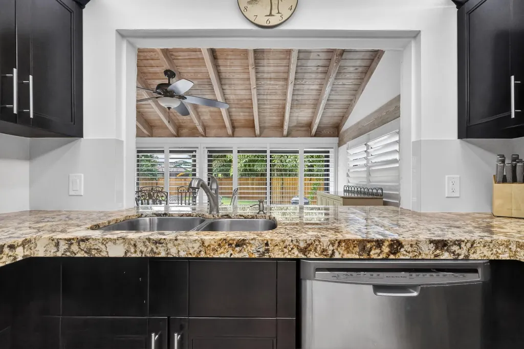804 Foxpointe Circle Delray Beach FL 33445