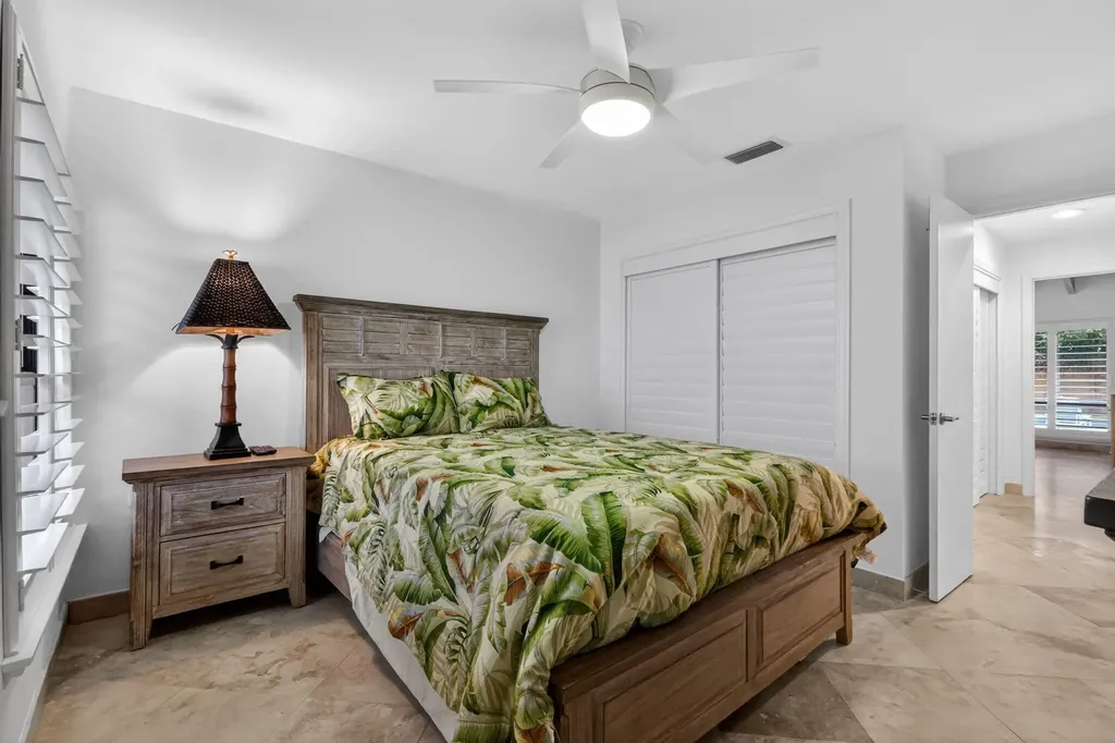 804 Foxpointe Circle Delray Beach FL 33445