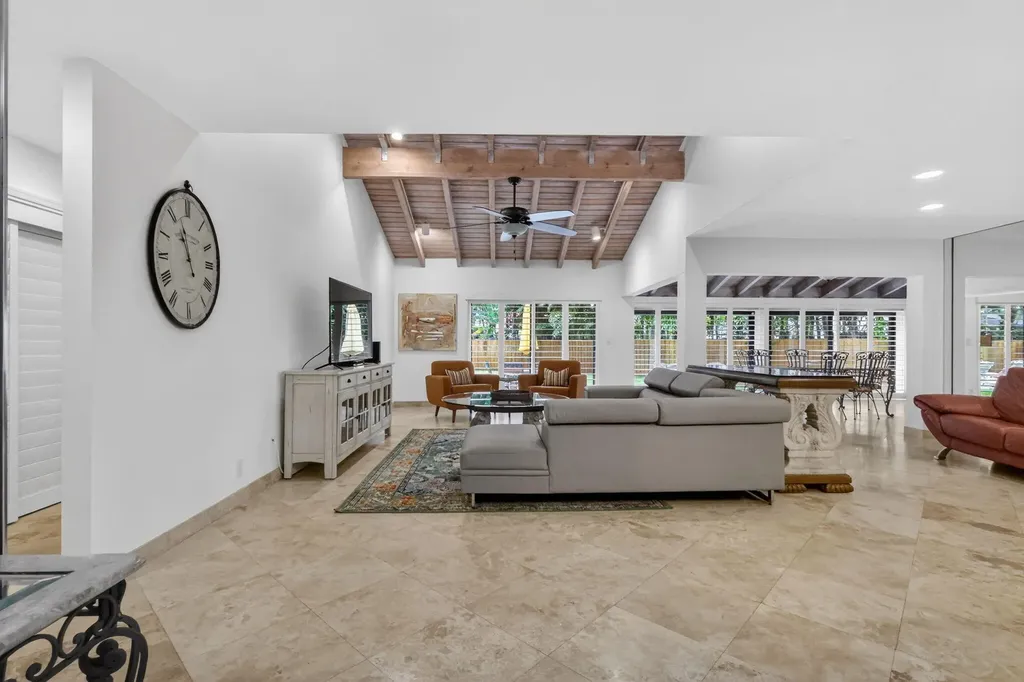804 Foxpointe Circle Delray Beach FL 33445
