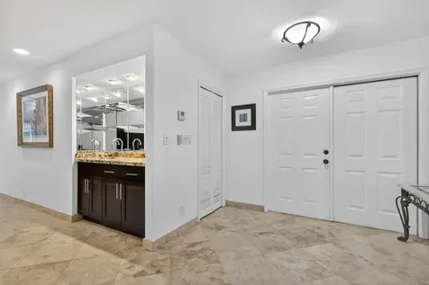 804 Foxpointe Circle Delray Beach FL 33445