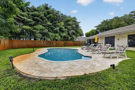 804 Foxpointe Circle Delray Beach FL 33445