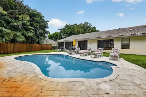 804 Foxpointe Circle Delray Beach FL 33445