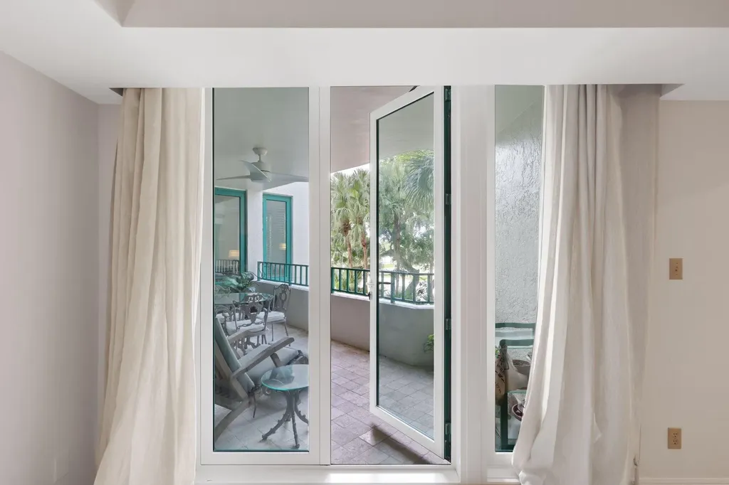 100 SE 5th Avenue Boca Raton FL 33432