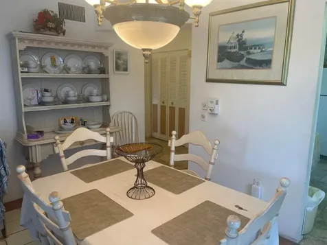 4 N Greenway Royal Palm Beach FL 33411