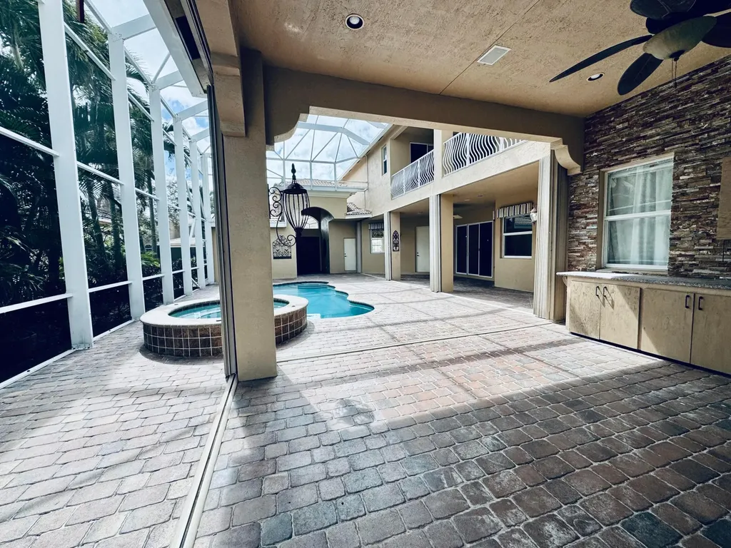 9843 Via Amati Lake Worth FL 33467