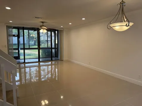 4821 NW 22nd Street Coconut Creek FL 33063