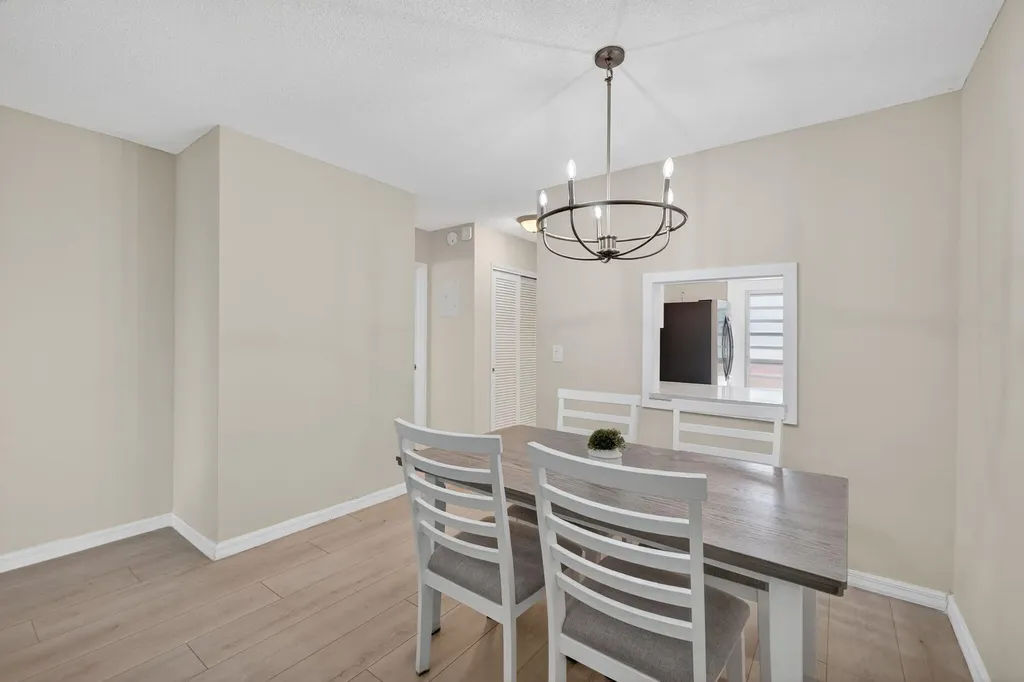 2050 NE 39th Street Lighthouse Point FL 33064