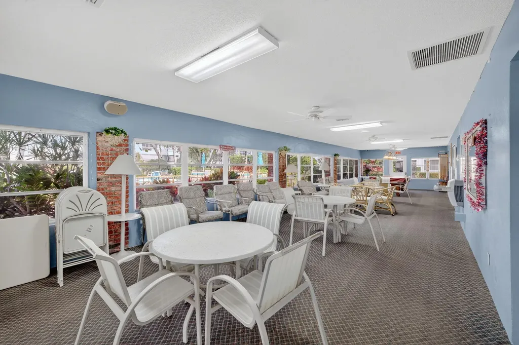 2050 NE 39th Street Lighthouse Point FL 33064